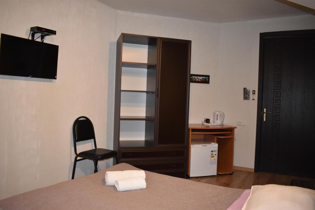 Lea Guest House Tbilisi Buitenkant foto