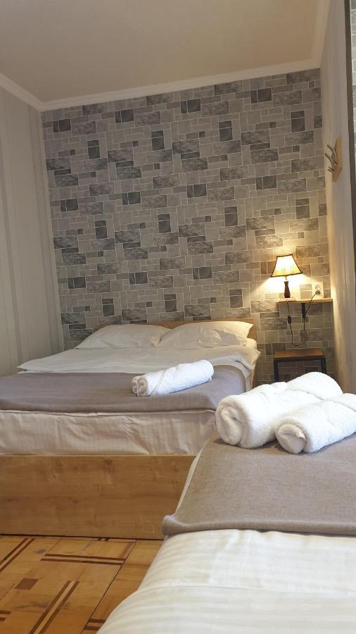 Lea Guest House Tbilisi Buitenkant foto
