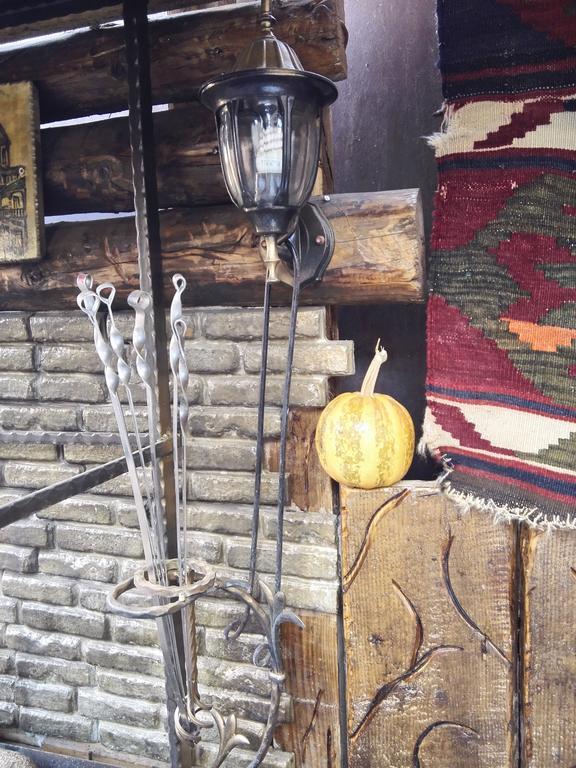 Lea Guest House Tbilisi Buitenkant foto