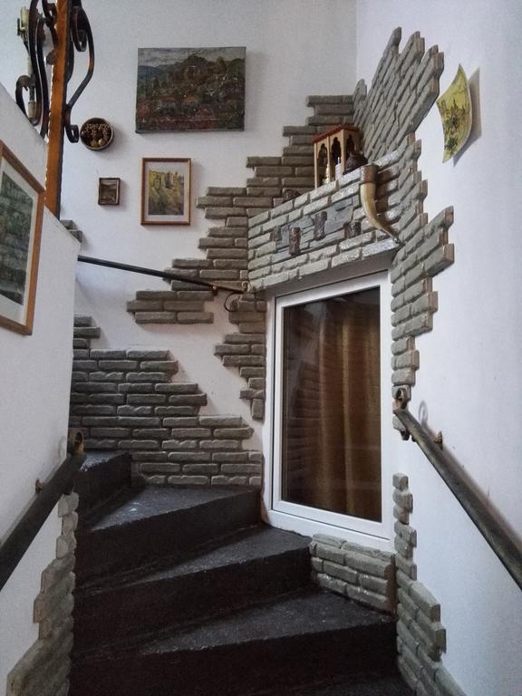 Lea Guest House Tbilisi Buitenkant foto