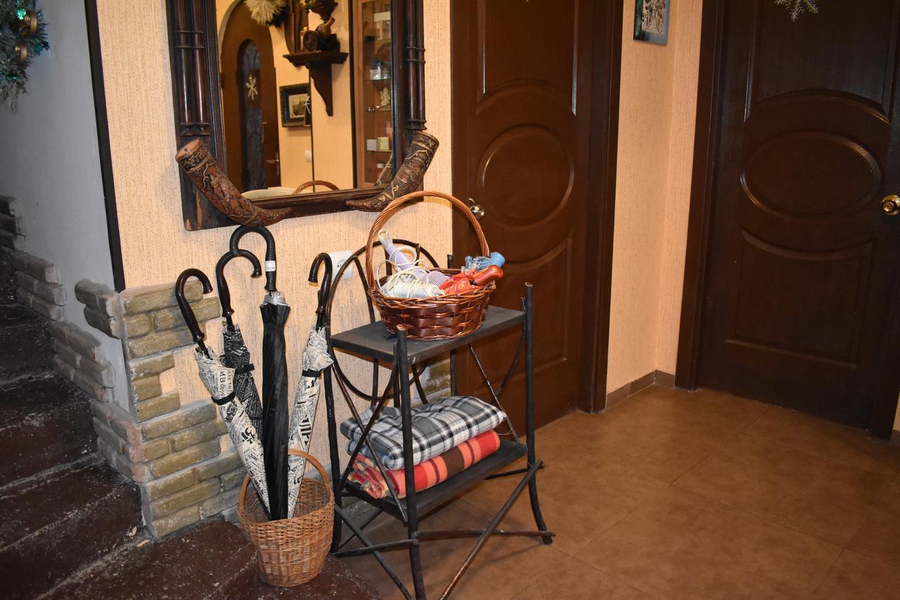 Lea Guest House Tbilisi Buitenkant foto